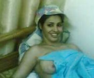 غريب الغموض, افلام جنس ماما