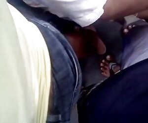 قررت أن تتيح لك اللعب افلام جنس الام مع قدمي,